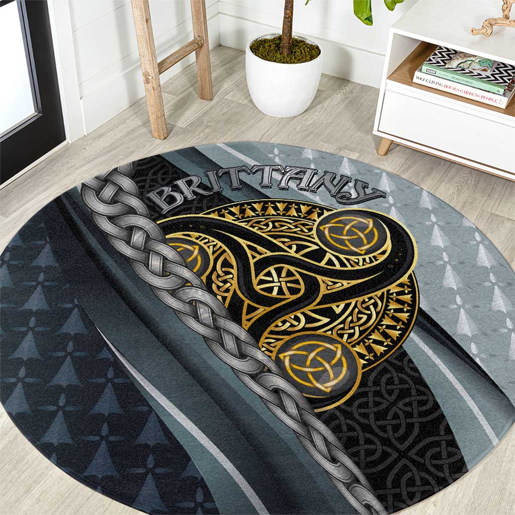 Brittany Triskele Celtic Round Carpet Silver and Gold Sporty Style - Wonder Print Shop