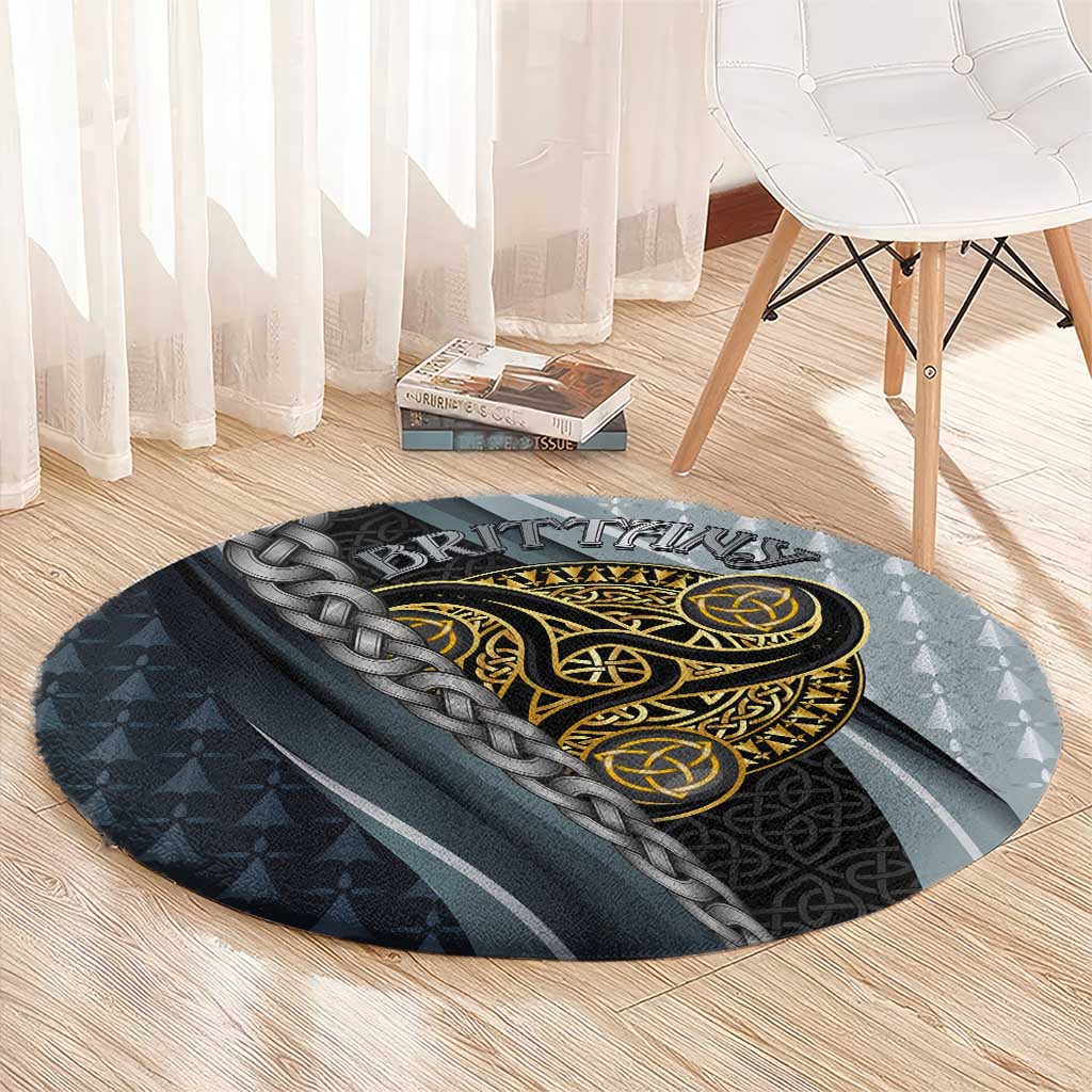 Brittany Triskele Celtic Round Carpet Silver and Gold Sporty Style - Wonder Print Shop