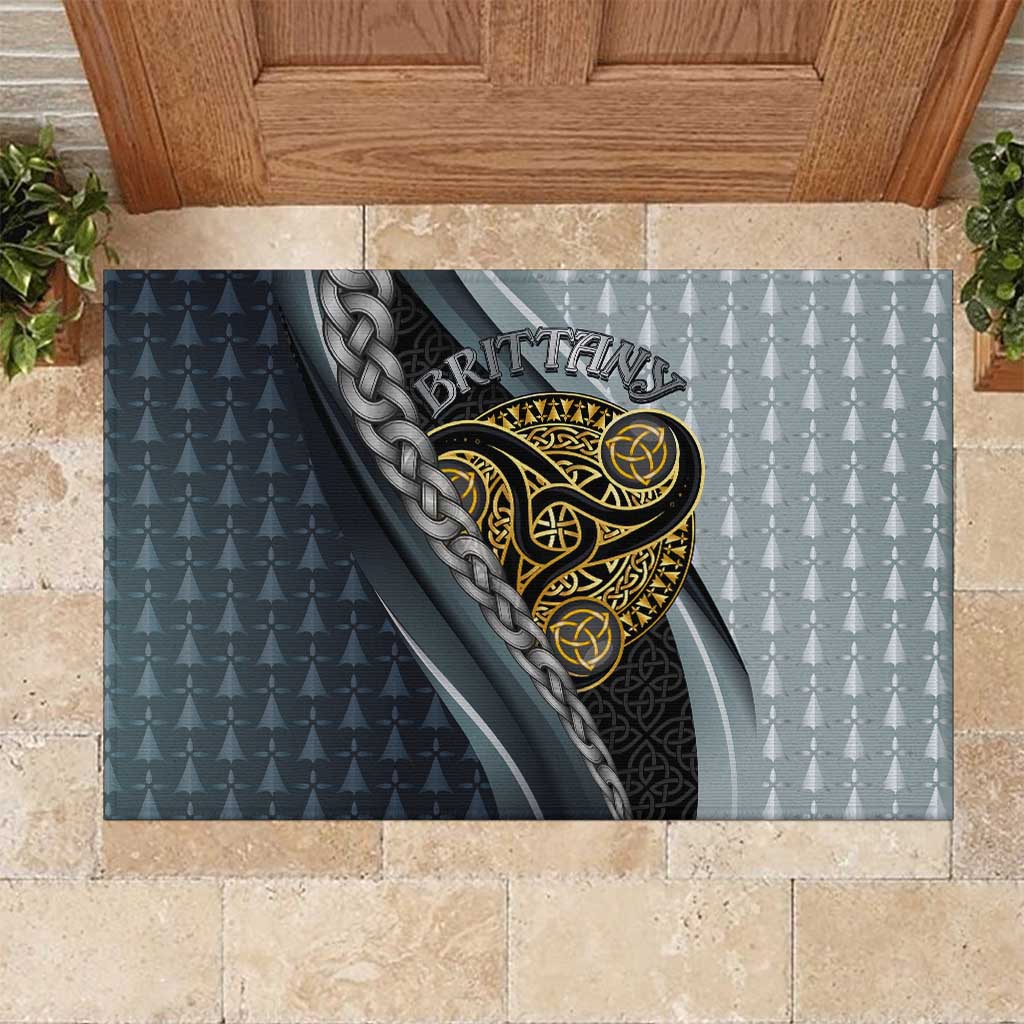 Brittany Triskele Celtic Rubber Doormat Silver and Gold Sporty Style - Wonder Print Shop