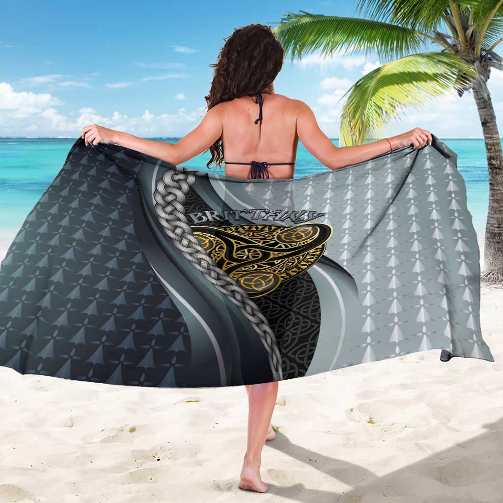 Brittany Triskele Celtic Sarong Silver and Gold Sporty Style - Wonder Print Shop