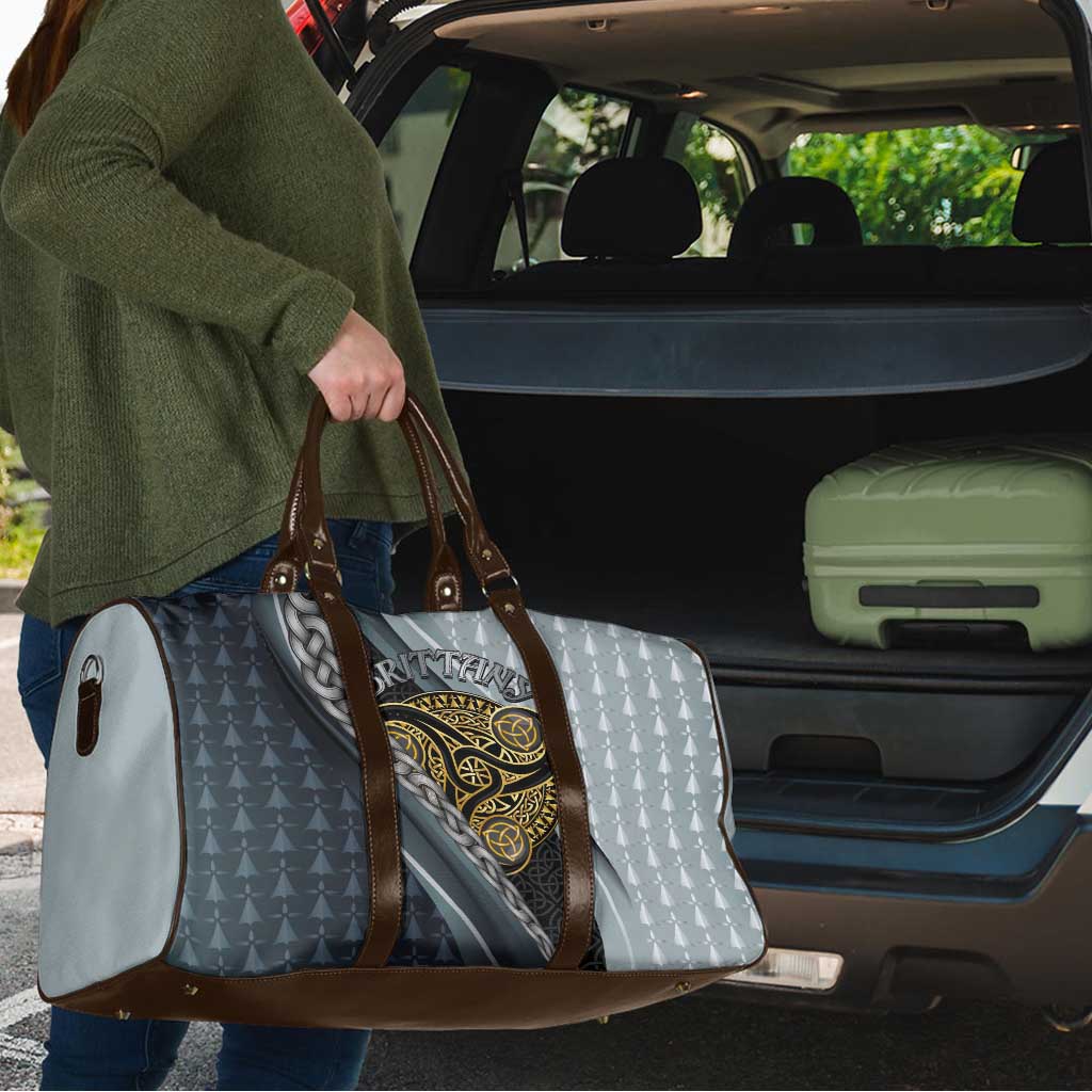 Brittany Triskele Celtic Travel Bag Silver and Gold Sporty Style - Wonder Print Shop