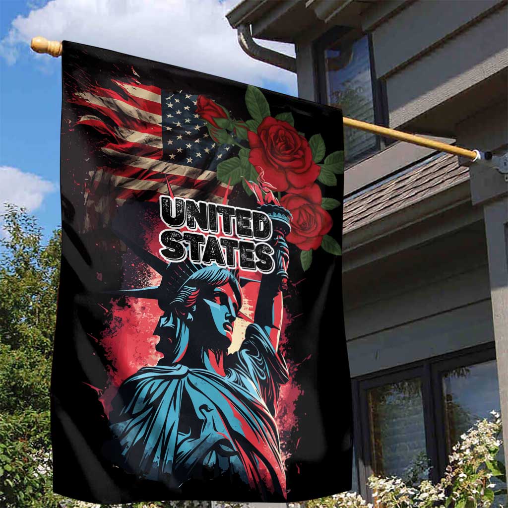 United States Independence Day Garden Flag The 4th of July Statue of Liberty Retro Style - Wonder Print Shop