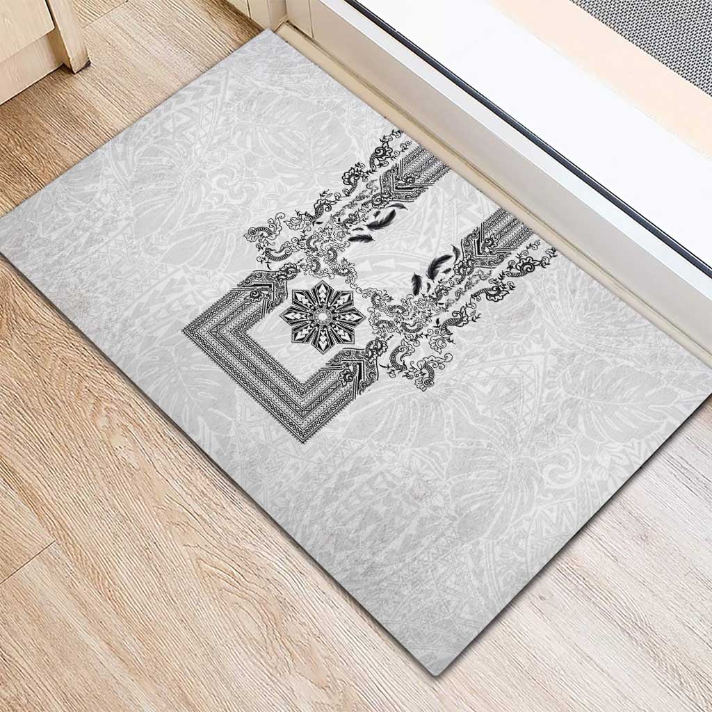 Philippines Barong Style Rubber Doormat with Polynesian Art and Leaf Motif Black-White Color