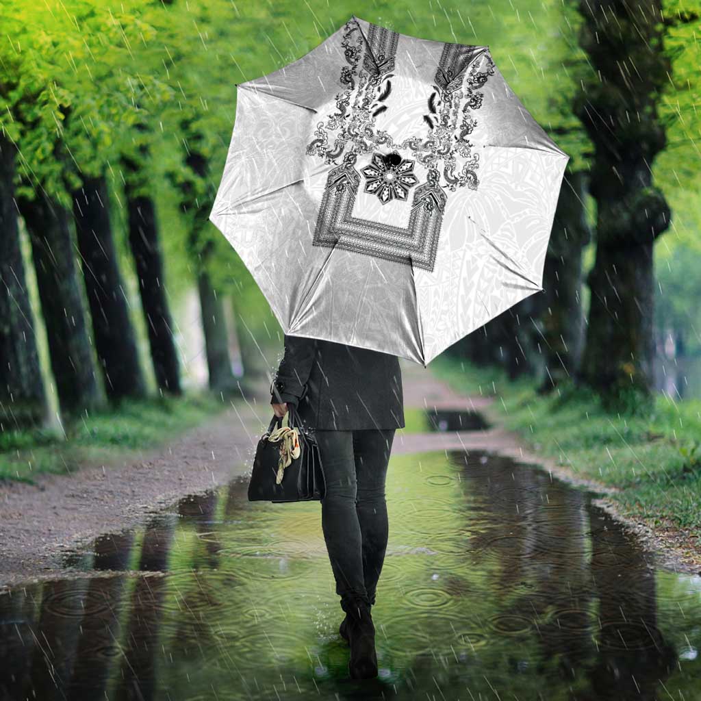 Philippines Barong Style Umbrella with Polynesian Art and Leaf Motif Black-White Color