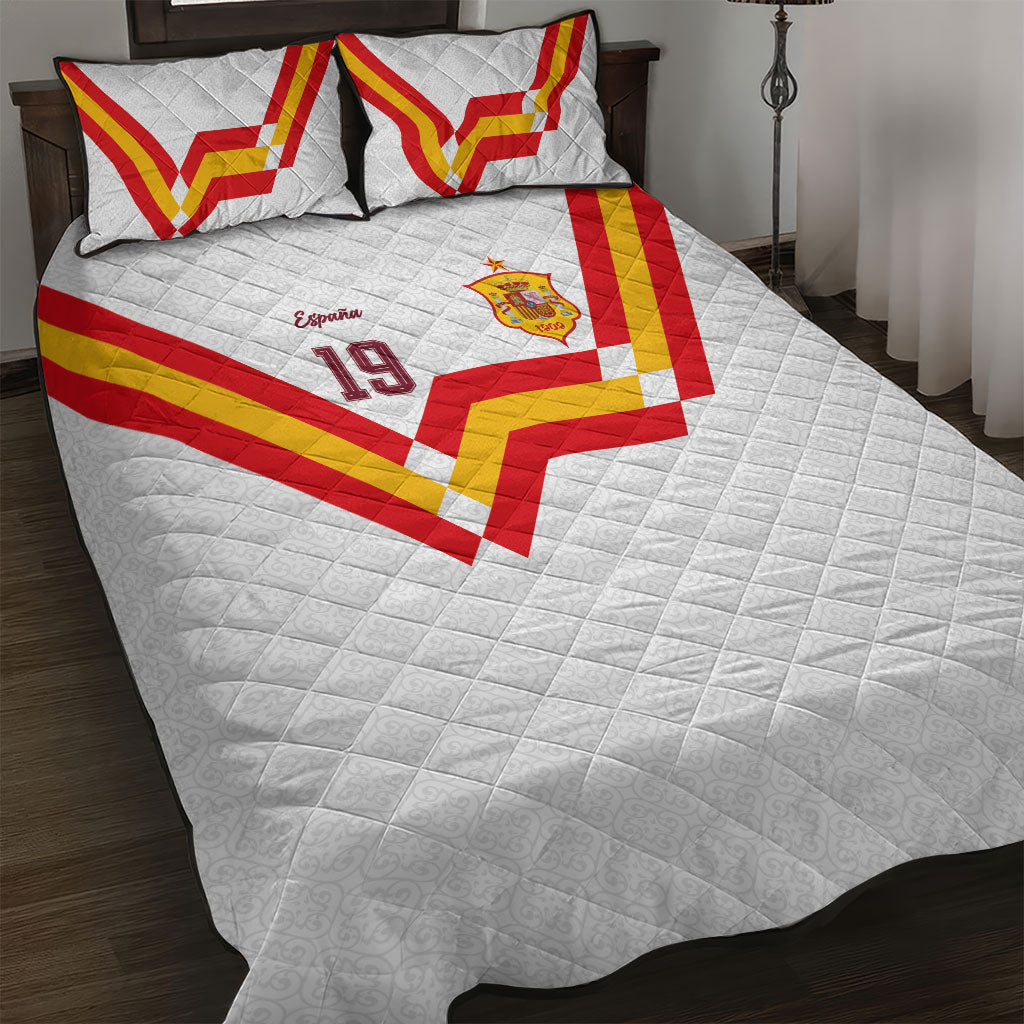 Custom Spain National Football Quilt Bed Set Geometric Flag Stripe Pattern Retro Graphic Concept