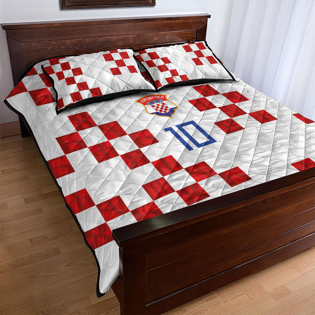 Custom Croatia National Football Quilt Bed Set Red Checkerboard Glagolitic Script Geometric Pattern Art