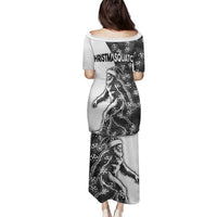 Funny Christmasquatch Camouflage of Snowflakes Family Matching Puletasi and Hawaiian Shirt - Wonder Print Shop