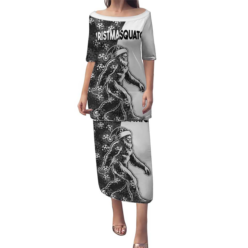 Funny Christmasquatch Camouflage of Snowflakes Puletasi - Wonder Print Shop