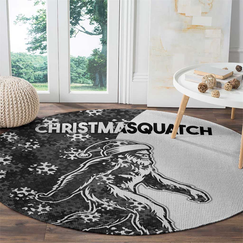 Funny Christmasquatch Camouflage of Snowflakes Round Carpet