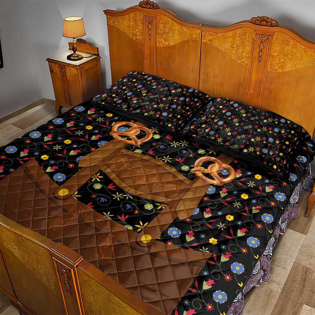 Traditional German Costume - Lederhosen and Soft Pretzel Quilt Bed Set Folk Floral Pattern Style