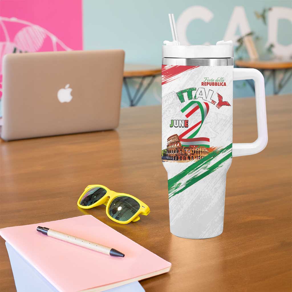 Italian National Day Tumbler With Handle Festa della Repubblica-The Colosseum Grunge Style