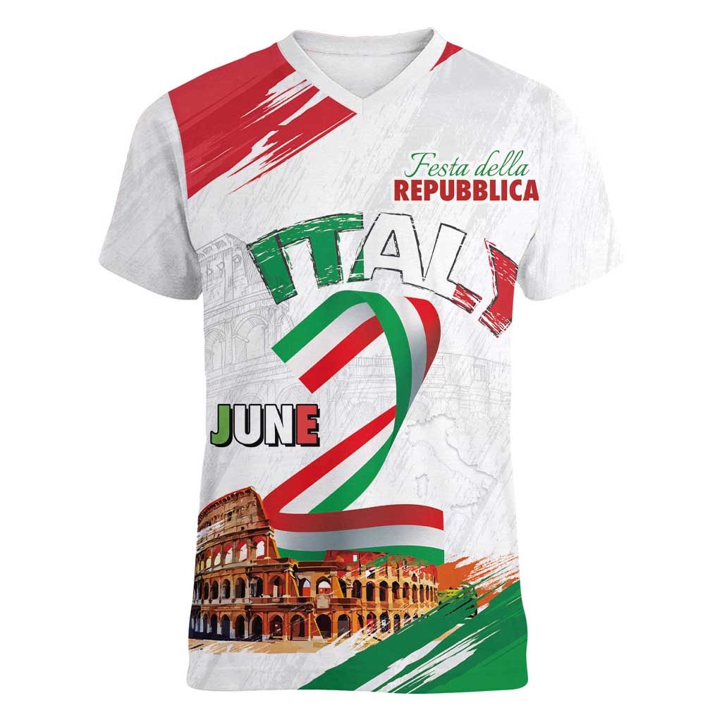 Italian National Day Women V-Neck T-Shirt Festa della Repubblica-The Colosseum Grunge Style