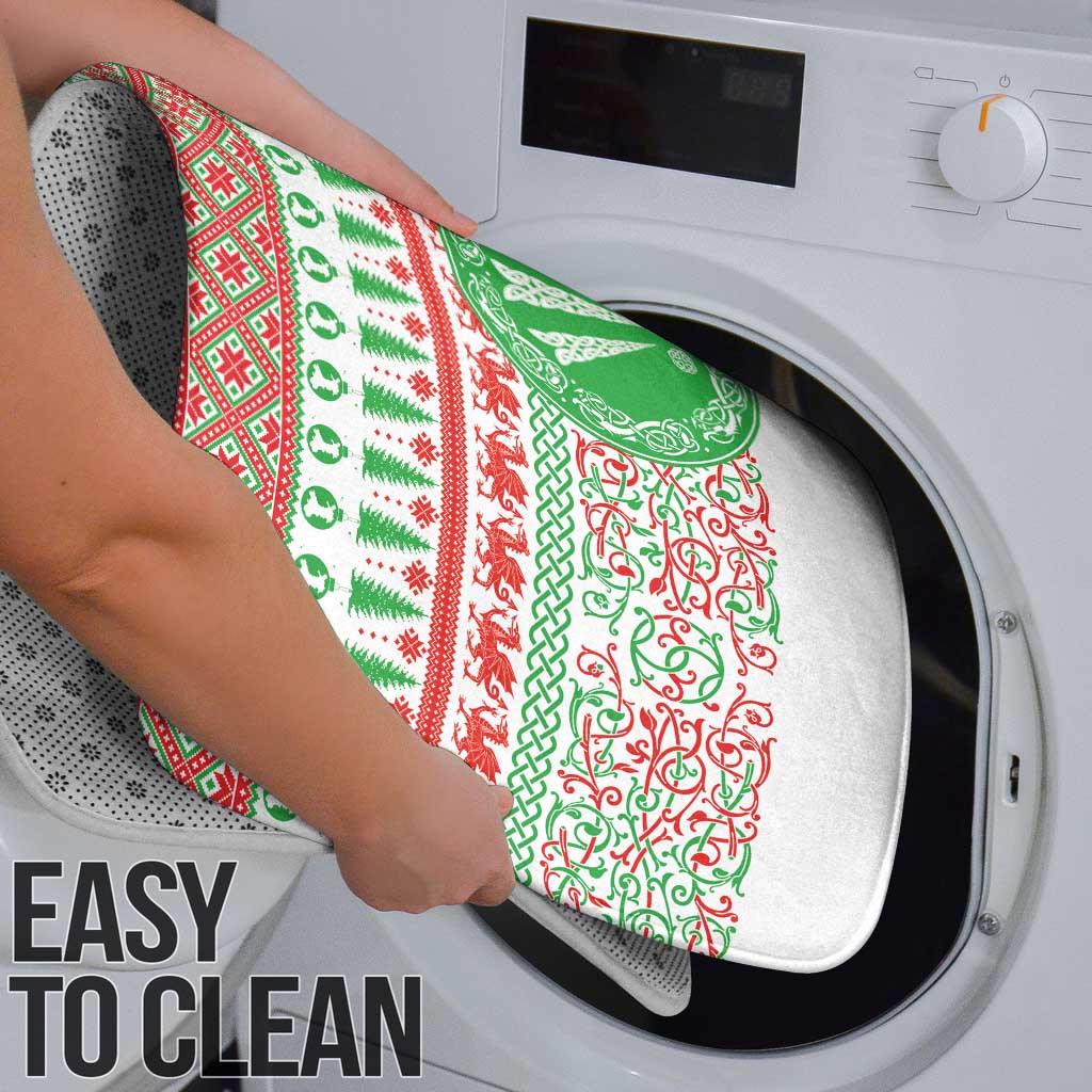 Welsh Christmas Bathroom Set Awen and Celtics Culture with Xmas Elements - Wonder Print Shop