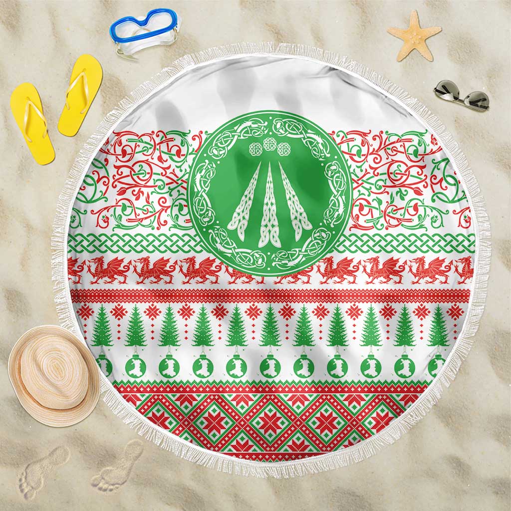Welsh Christmas Beach Blanket Awen and Celtics Culture with Xmas Elements - Wonder Print Shop