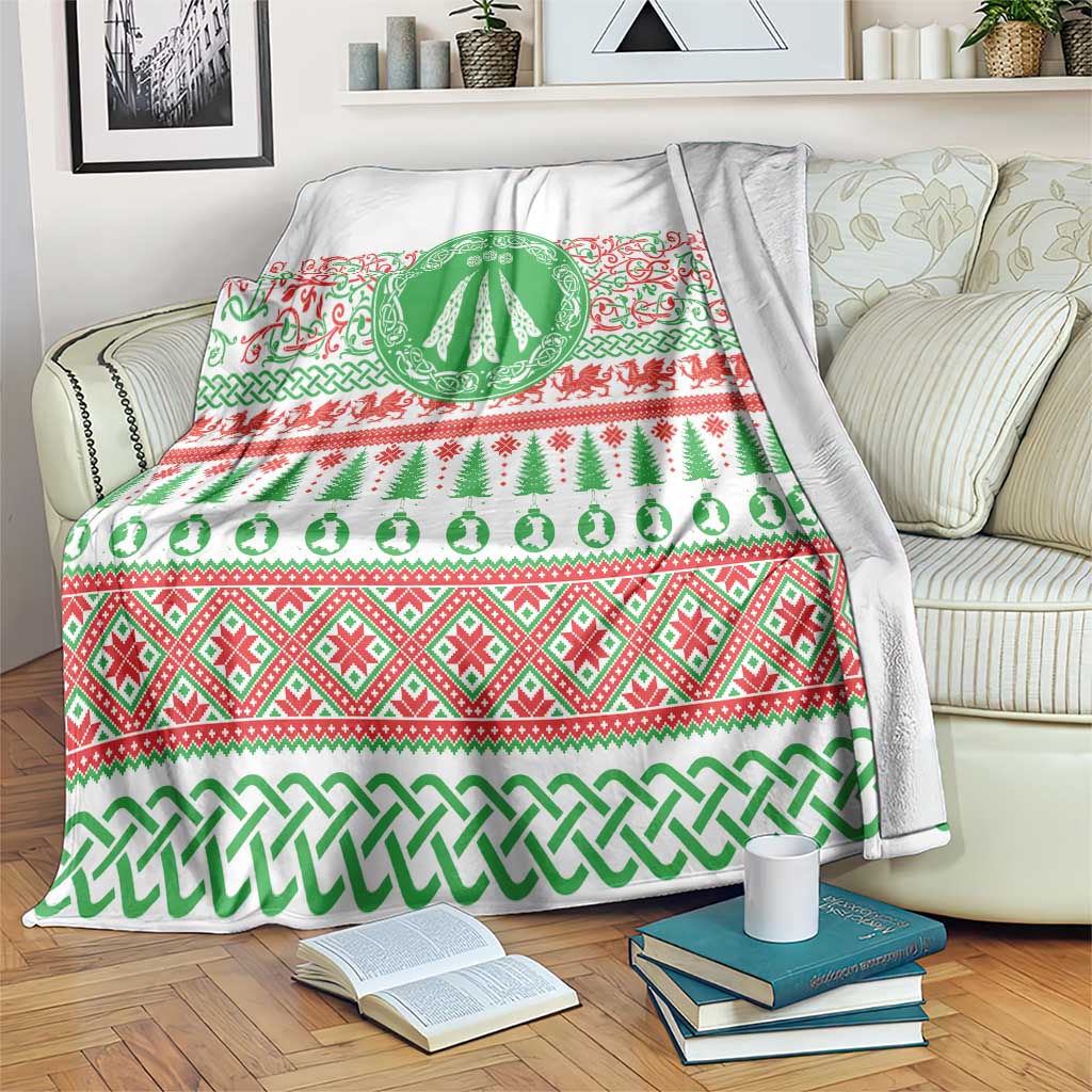 Welsh Christmas Blanket Awen and Celtics Culture with Xmas Elements - Wonder Print Shop