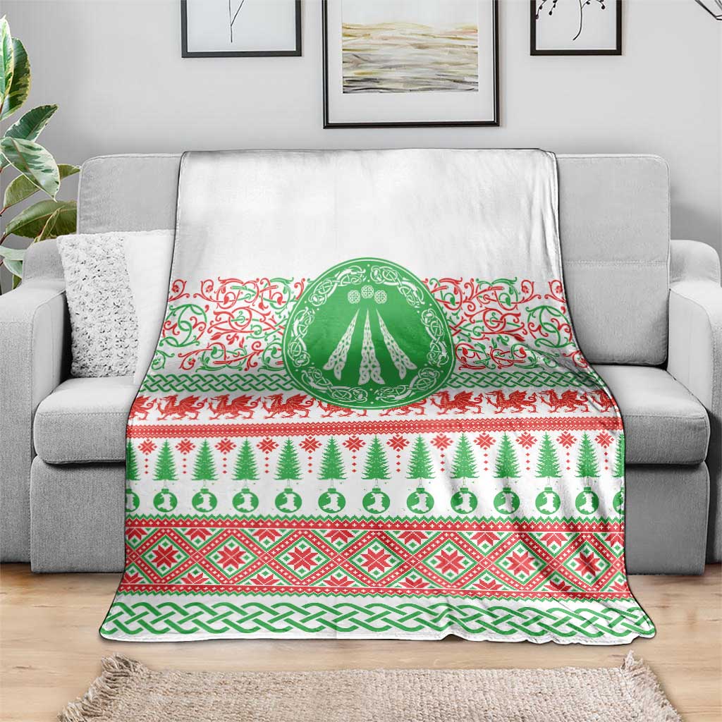 Welsh Christmas Blanket Awen and Celtics Culture with Xmas Elements - Wonder Print Shop