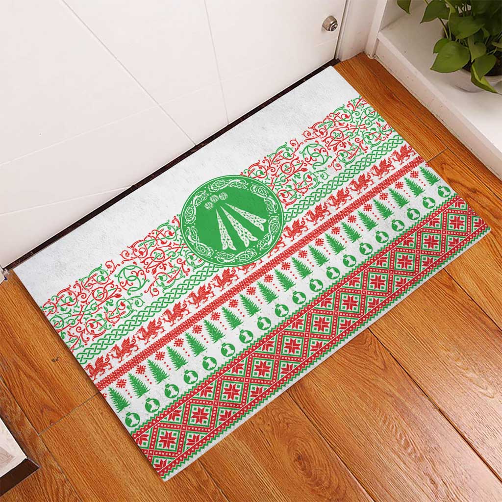 Welsh Christmas Rubber Doormat Awen and Celtics Culture with Xmas Elements - Wonder Print Shop