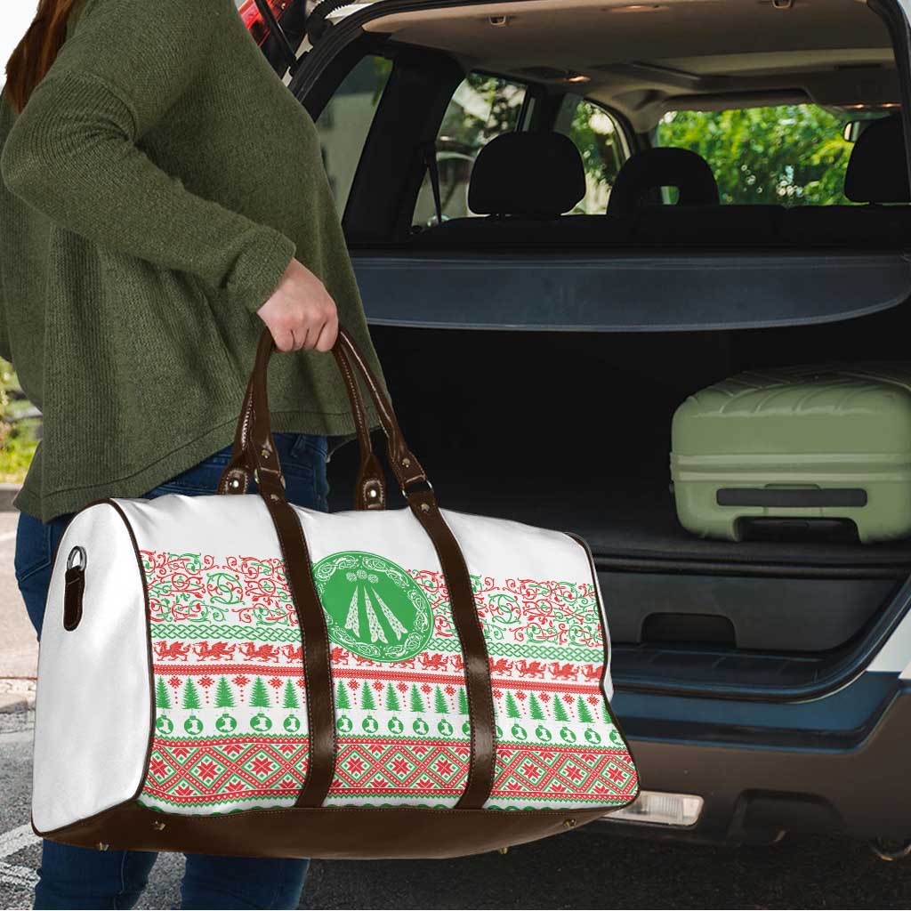 Welsh Christmas Travel Bag Awen and Celtics Culture with Xmas Elements - Wonder Print Shop
