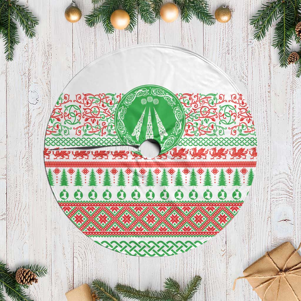 Welsh Christmas Tree Skirt Awen and Celtics Culture with Xmas Elements - Wonder Print Shop