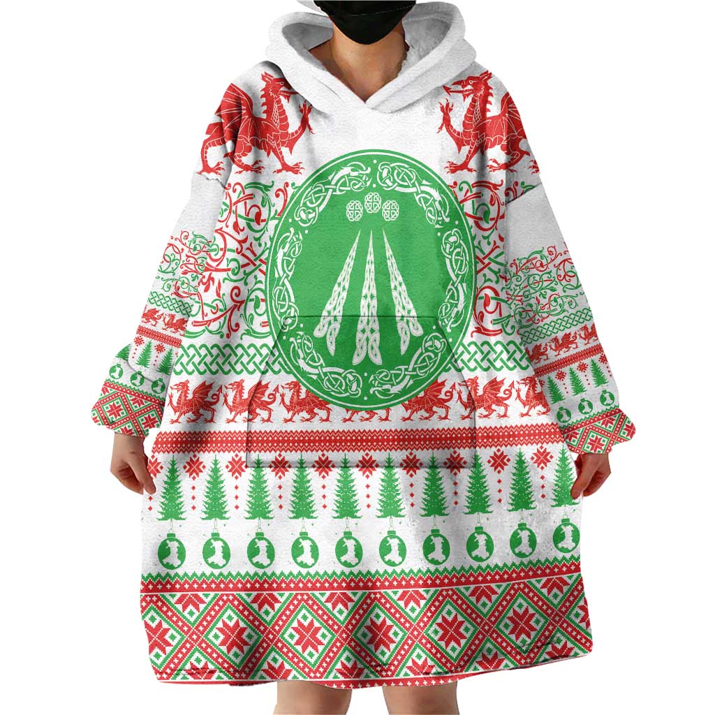 Welsh Christmas Wearable Blanket Hoodie Awen and Celtics Culture with Xmas Elements - Wonder Print Shop