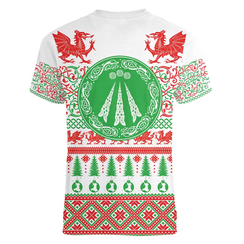 Welsh Christmas Women V-Neck T-Shirt Awen and Celtics Culture with Xmas Elements - Wonder Print Shop