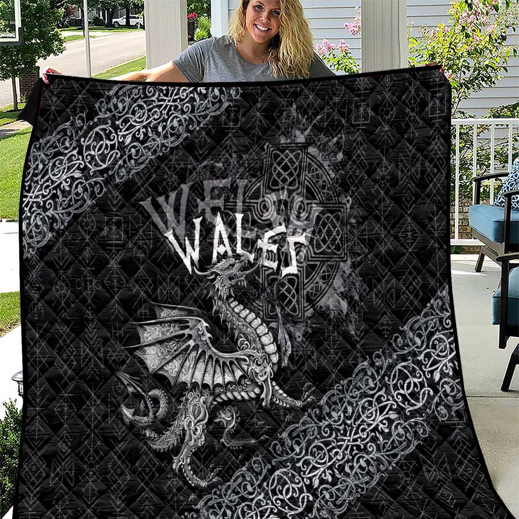 Welsh Celtic Culture Quilt Wales Y Ddraig Goch with Runes Symbols - Wonder Print Shop