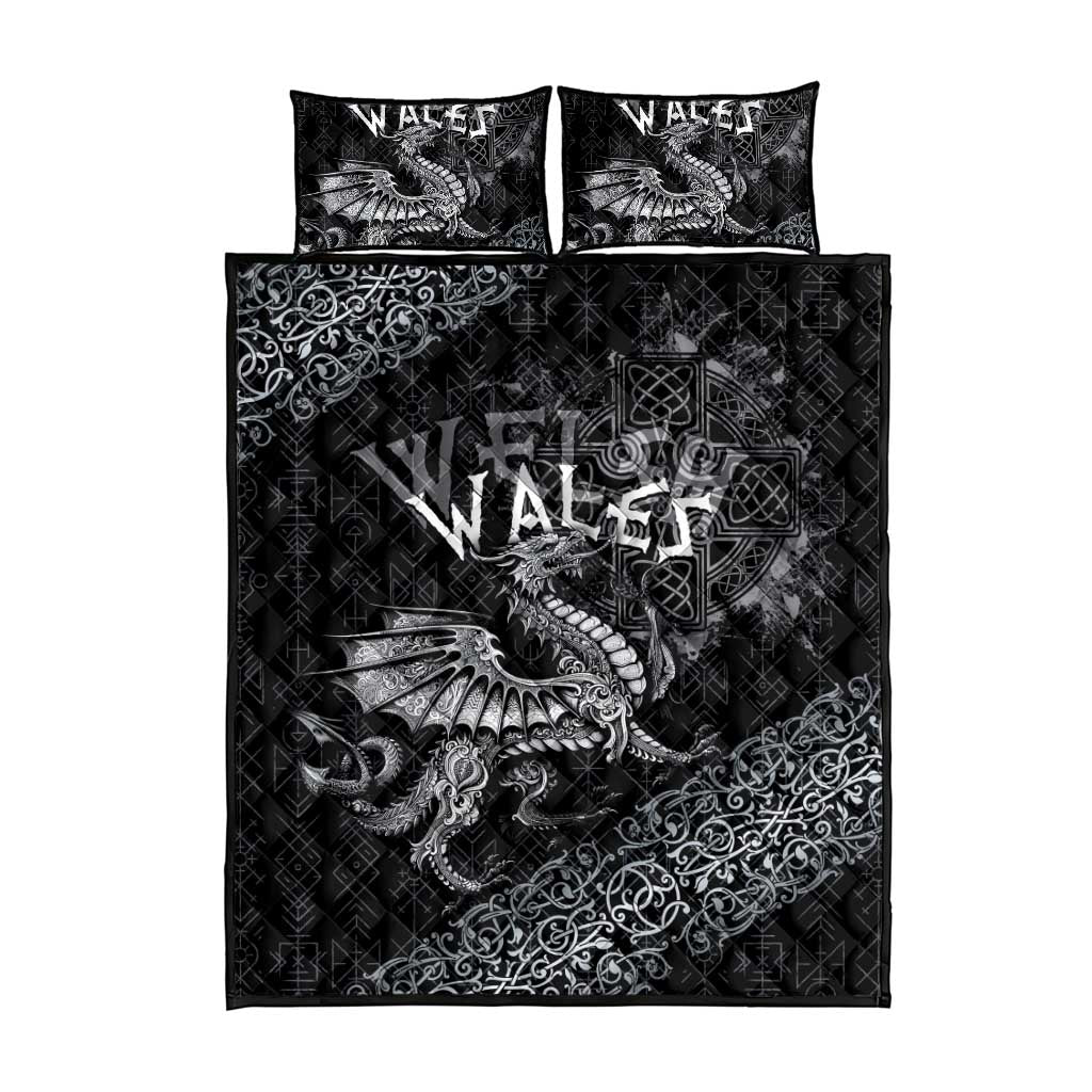 Welsh Celtic Culture Quilt Bed Set Wales Y Ddraig Goch with Runes Symbols - Wonder Print Shop