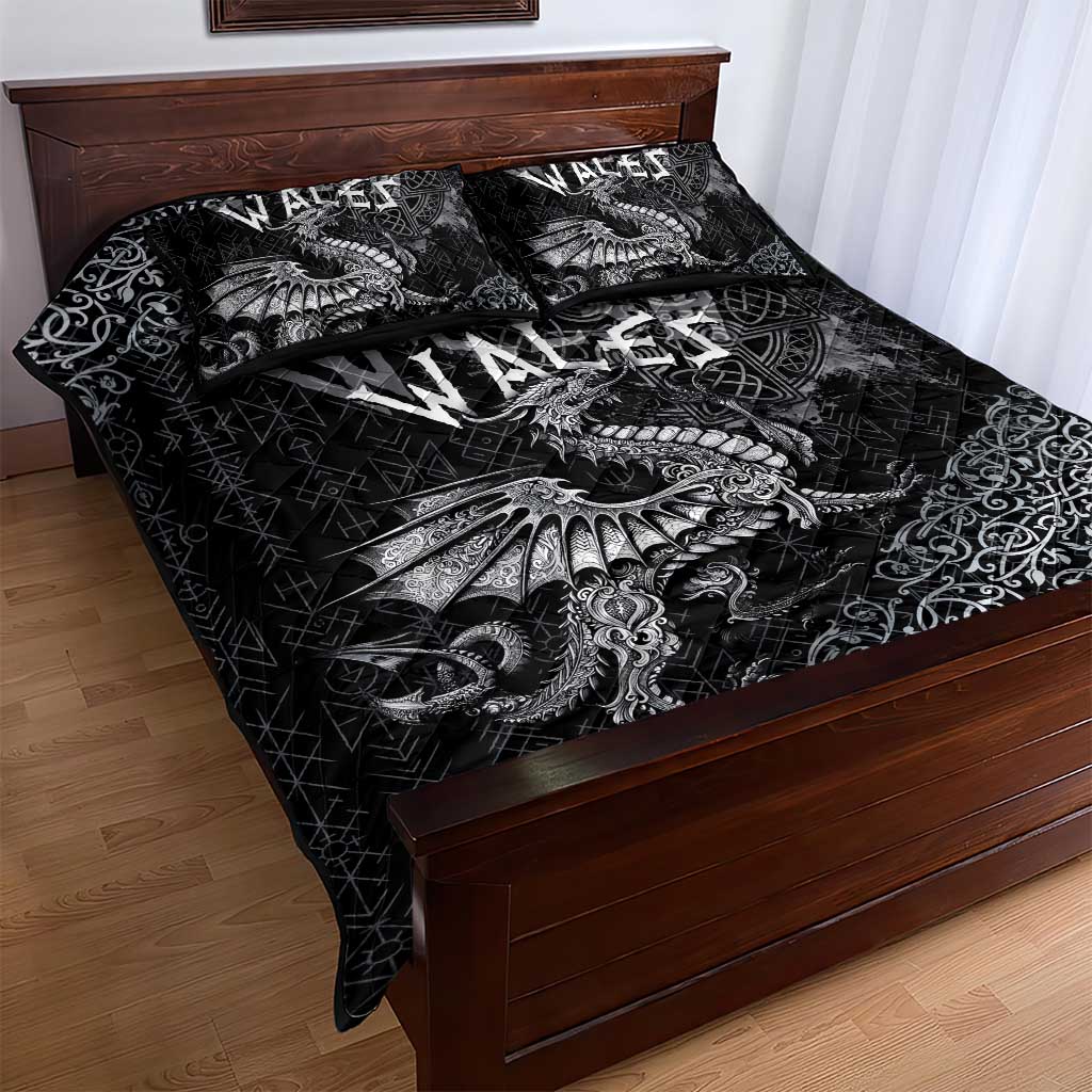 Welsh Celtic Culture Quilt Bed Set Wales Y Ddraig Goch with Runes Symbols - Wonder Print Shop