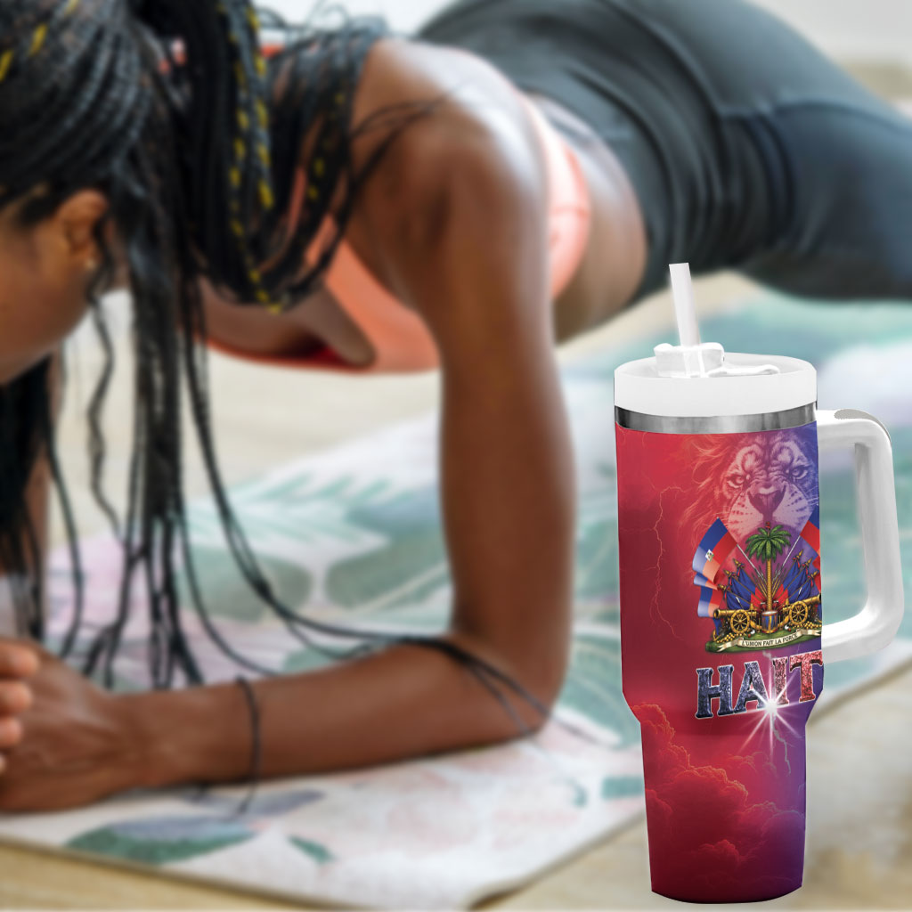 Haitian Zoe Tumbler With Handle Roaring Lion With Coat Of Arms