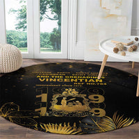 Saint Vincent And The Grenadines 1979 Round Carpet Gold Tropical Leaves And Coat Of Arms - Wonder Print Shop