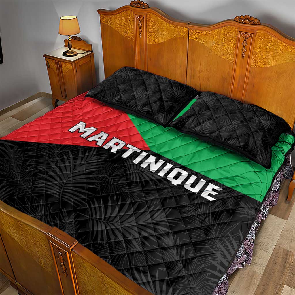 Martinique Quilt Bed Set Simple Style With Palm Leaf Pattern
