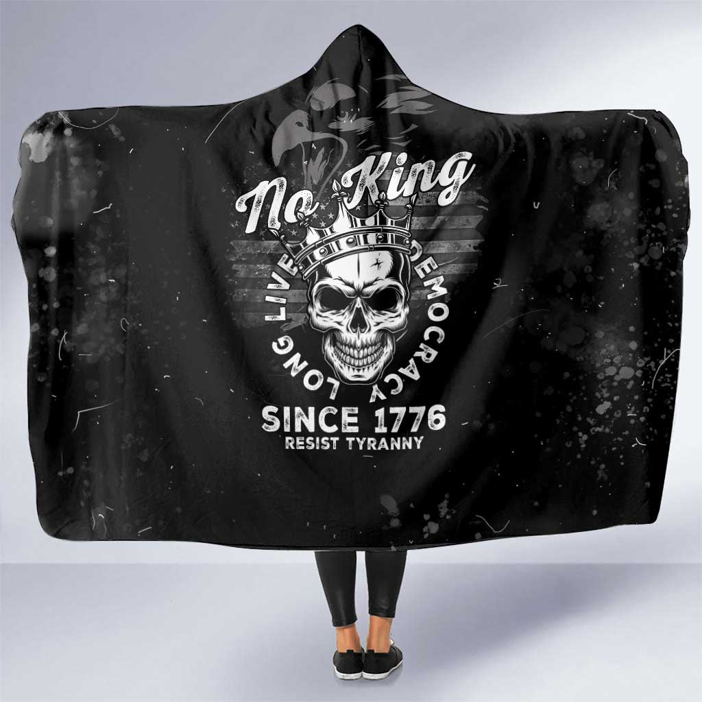 No Kings In America Hooded Blanket Resist Tyranny - Wonder Print Shop