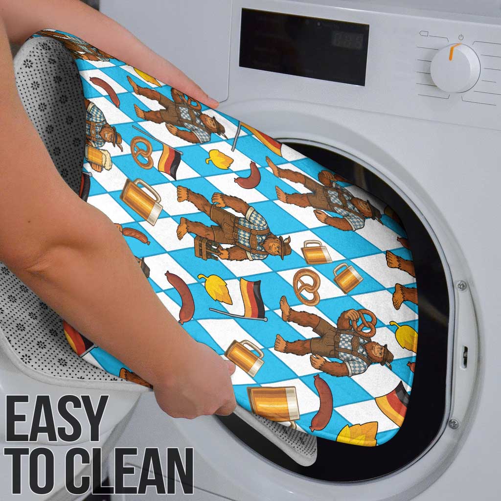 Funny Bigfoot Oktoberfest Bathroom Set Sasquatch Beer Pretzel Bavarian - Wonder Print Shop