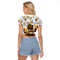 Funny Beer Oktoberfest Raglan Cropped T Shirt Ich Bin Nur Wegen Dem Bier Hier - Wonder Print Shop