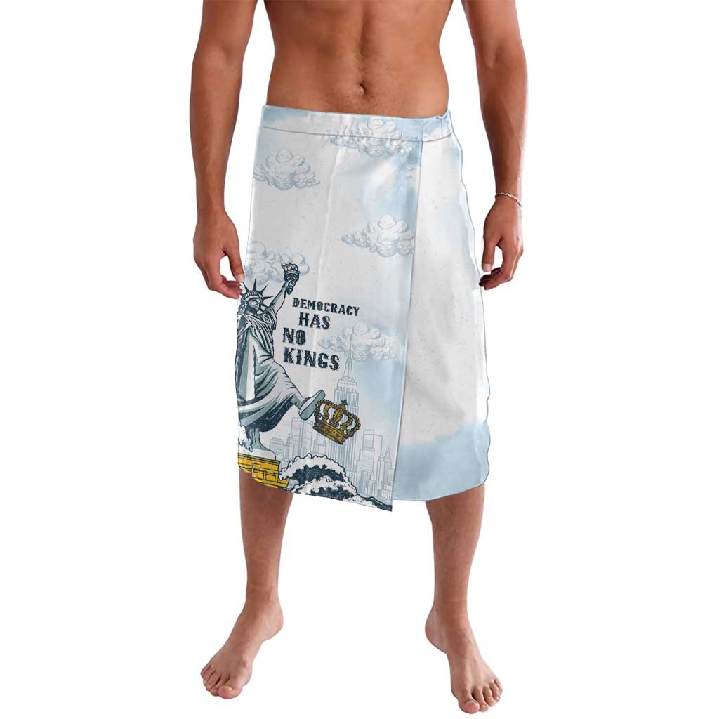 Funny Rejecting Kings Lavalava Since 1776 No Kings In America Retro Style LT05