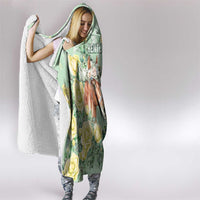 Kentucky Horse Racing Hooded Blanket Rose Diamond Pattern Mint