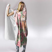 Kentucky Horse Racing Hooded Blanket Rose Diamond Pattern Pink