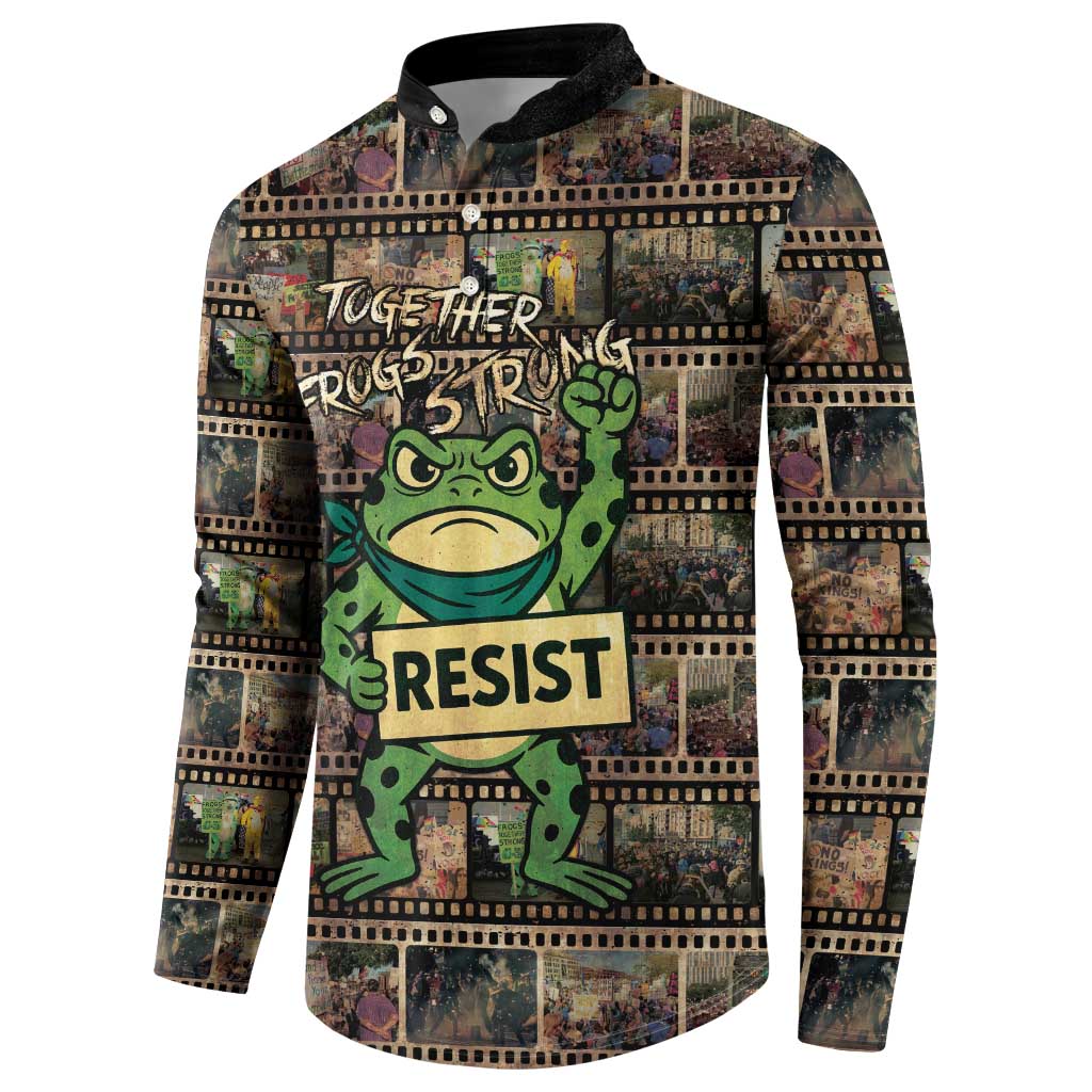 Resist Frog Button Sweatshirt Protest Free Portland LT05