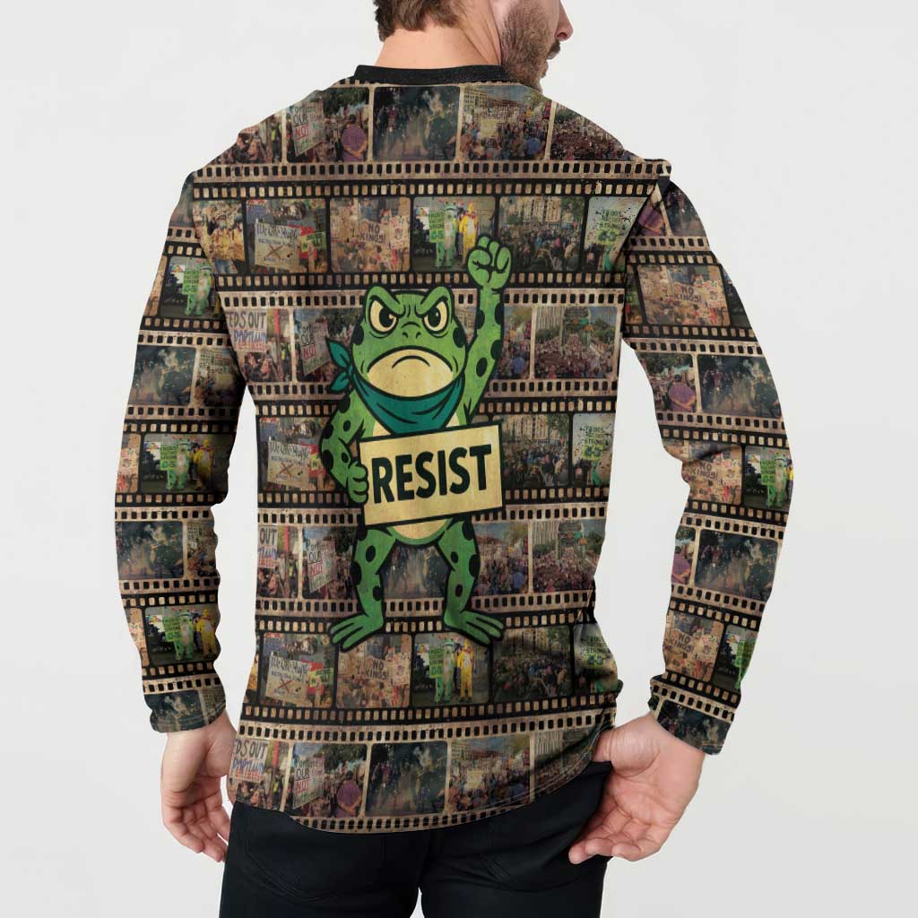 Resist Frog Button Sweatshirt Protest Free Portland LT05