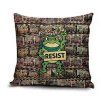Resist Frog Pillow Cover Protest Free Portland LT05