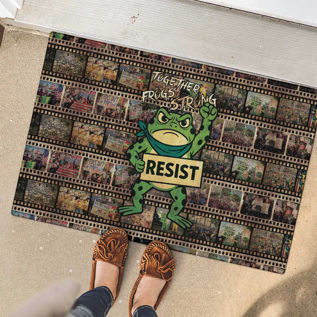 Resist Frog Rubber Doormat Protest Free Portland LT05