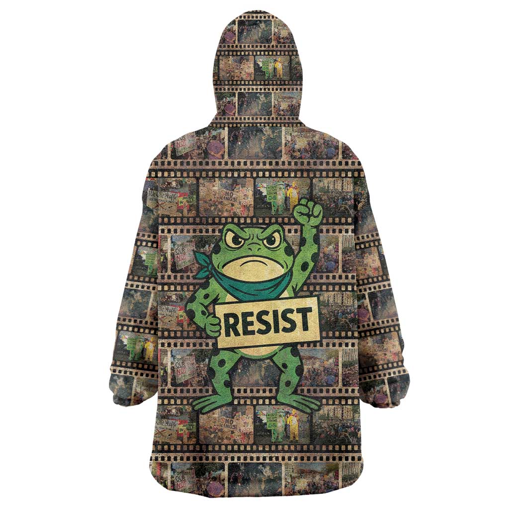 Resist Frog Wearable Blanket Hoodie Protest Free Portland LT05