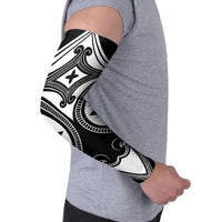 Japanese Indigenous Arm Sleeves Jomon Tribal Inspired Black