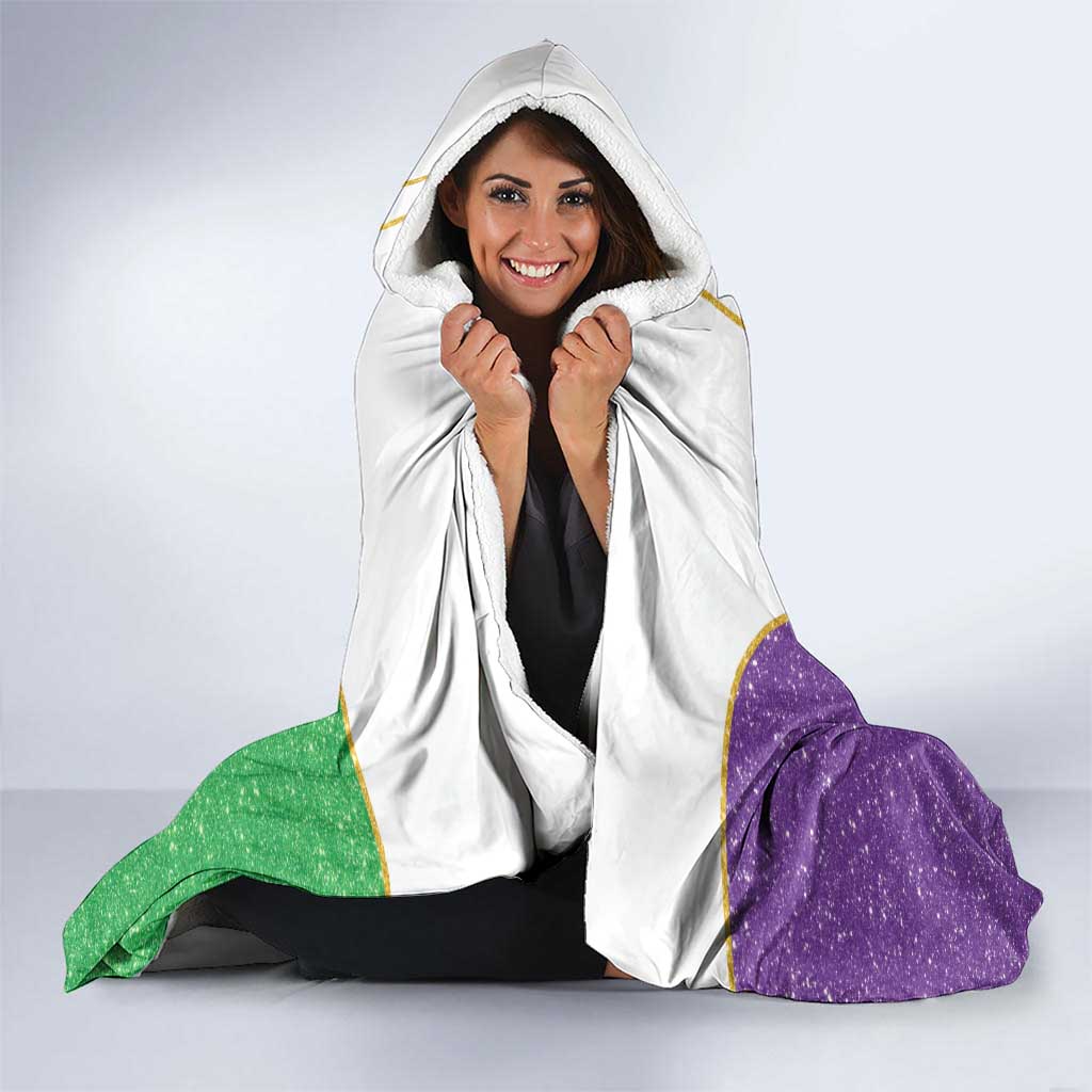 Mardi Gras Crown Hooded Blanket Western Yoke Glitter Style