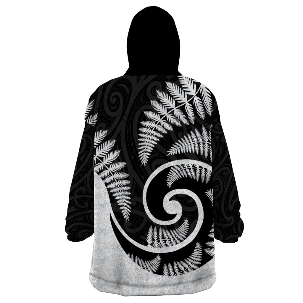 New Zealand Wearable Blanket Hoodie Maori With Silver Fern White LT6 - Wonder Print Shop