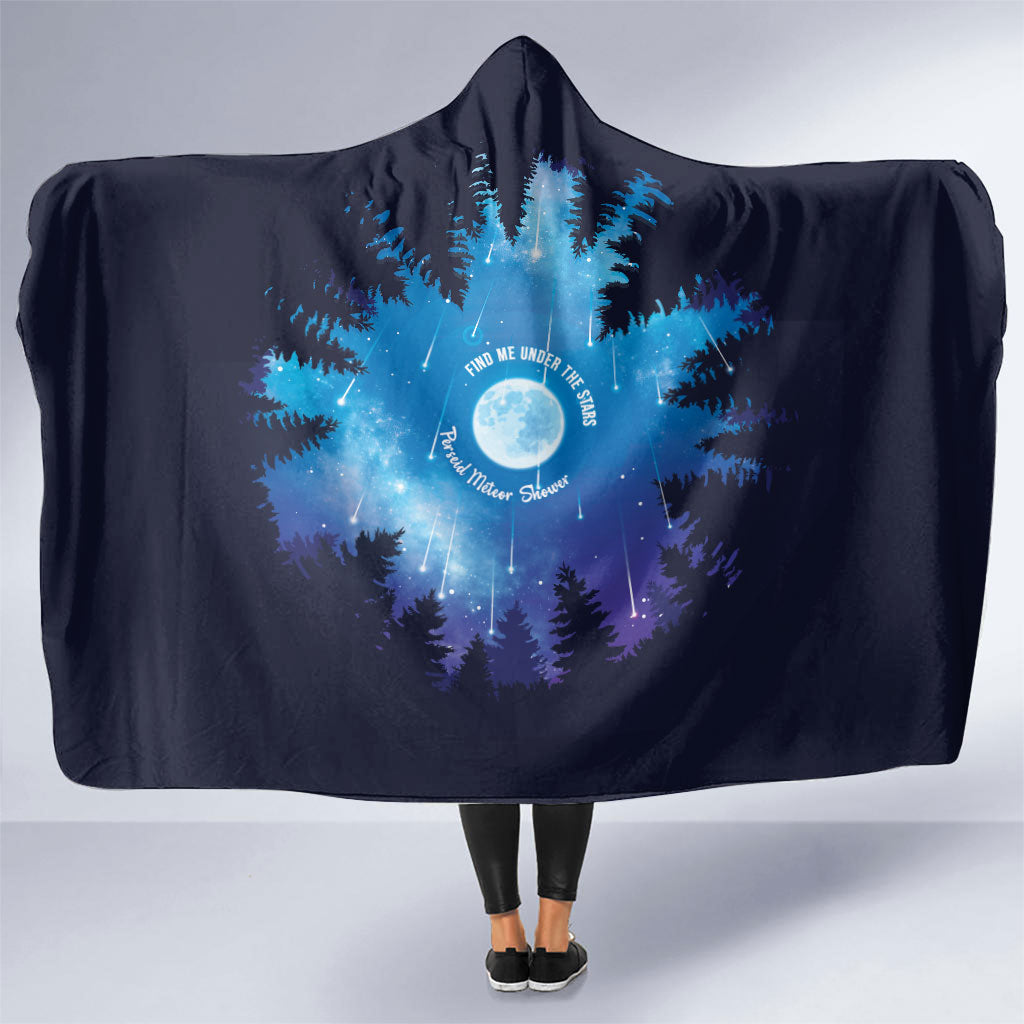 Perseid Meteor Shower Hooded Blanket Starry Sky Above The Trees