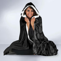 mexico-day-of-the-dead-hooded-blanket-sombrero-sugar-skull-with-roses