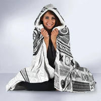 samoa-tapa-hooded-blanket-siapo-mix-tatau-patterns-white