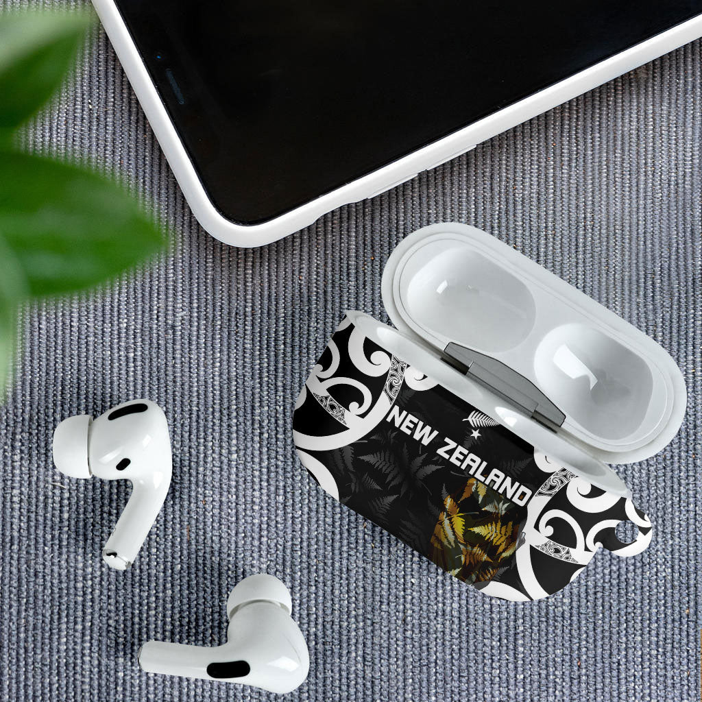 New Zealand WC2026 Black AirPods Case Silver Fern