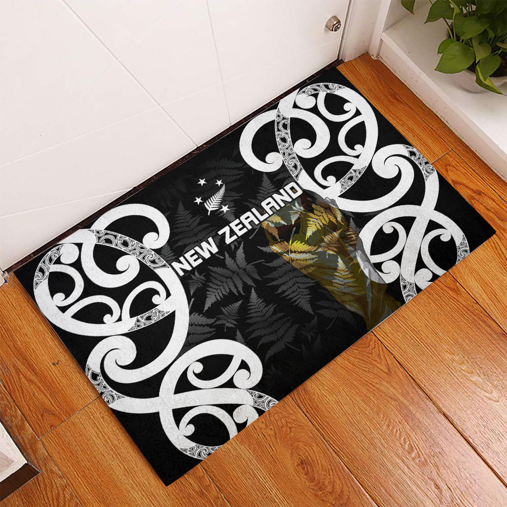 New Zealand WC2026 Black Rubber Doormat Silver Fern
